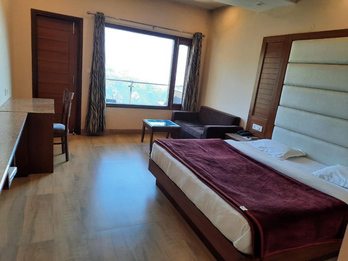 Hotel Basera Mussoorie Esterno foto