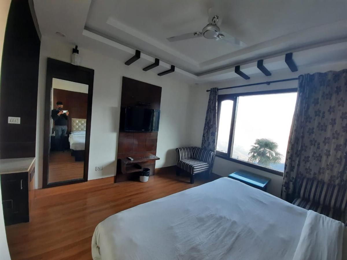 Hotel Basera Mussoorie Esterno foto