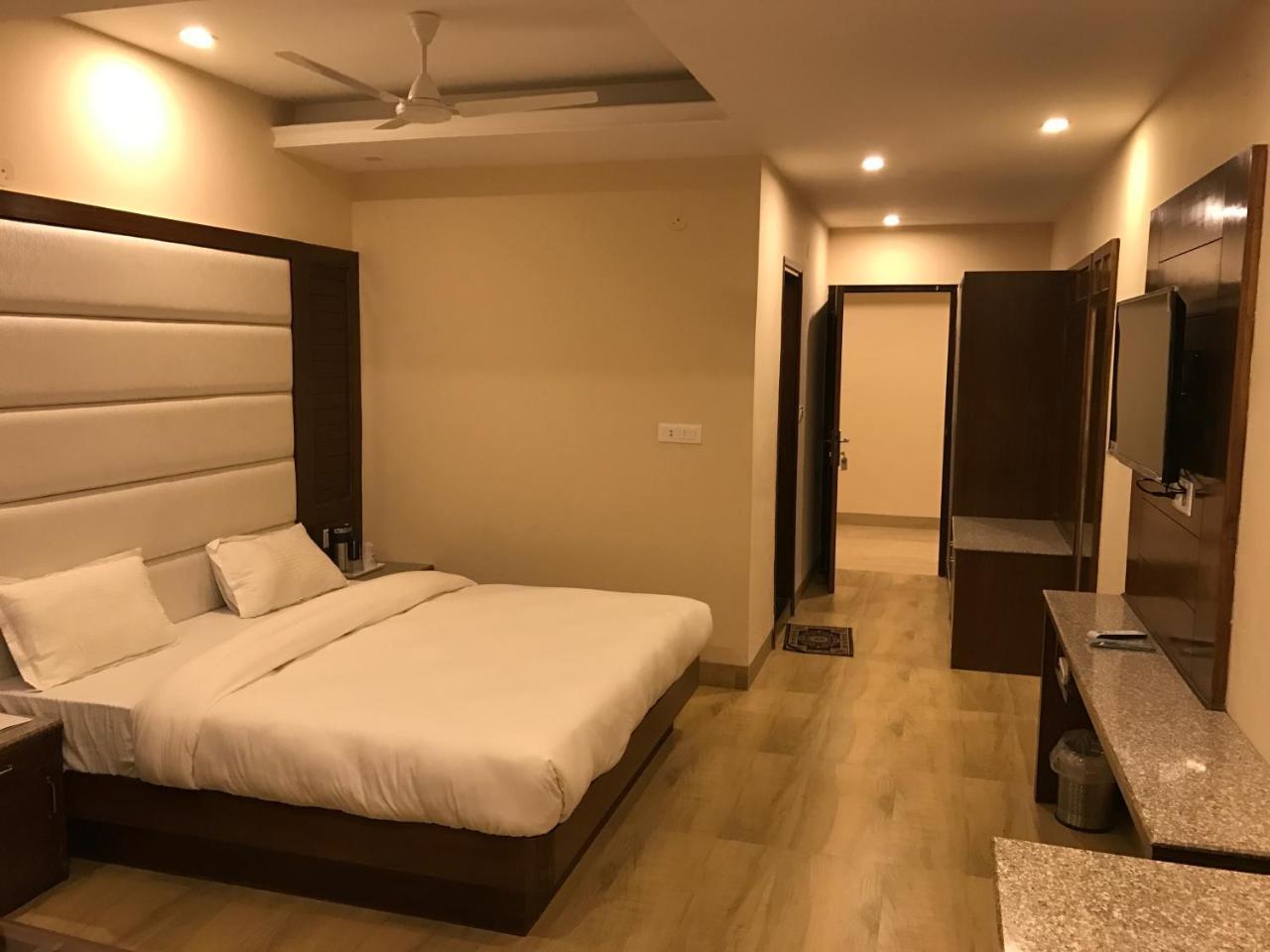 Hotel Basera Mussoorie Esterno foto